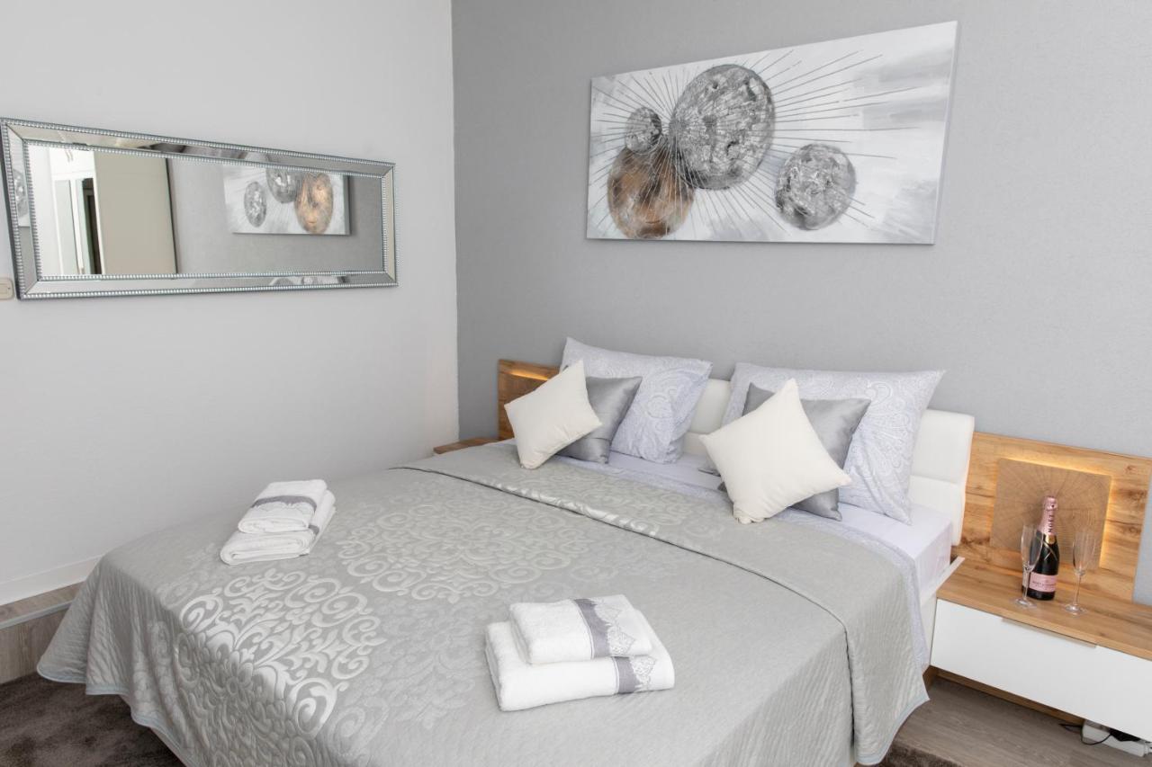 Apartments Ozrenka Tučepi Екстериор снимка