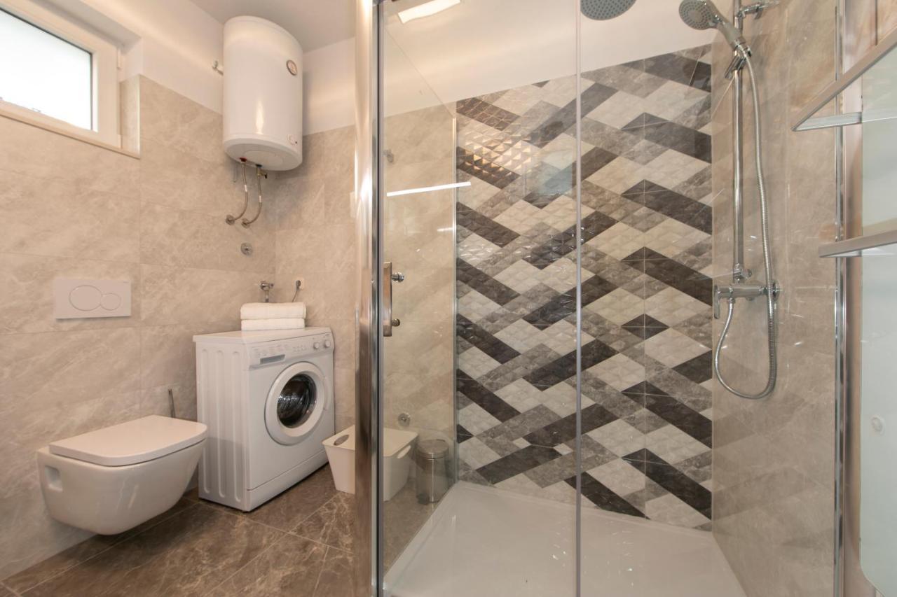 Apartments Ozrenka Tučepi Екстериор снимка