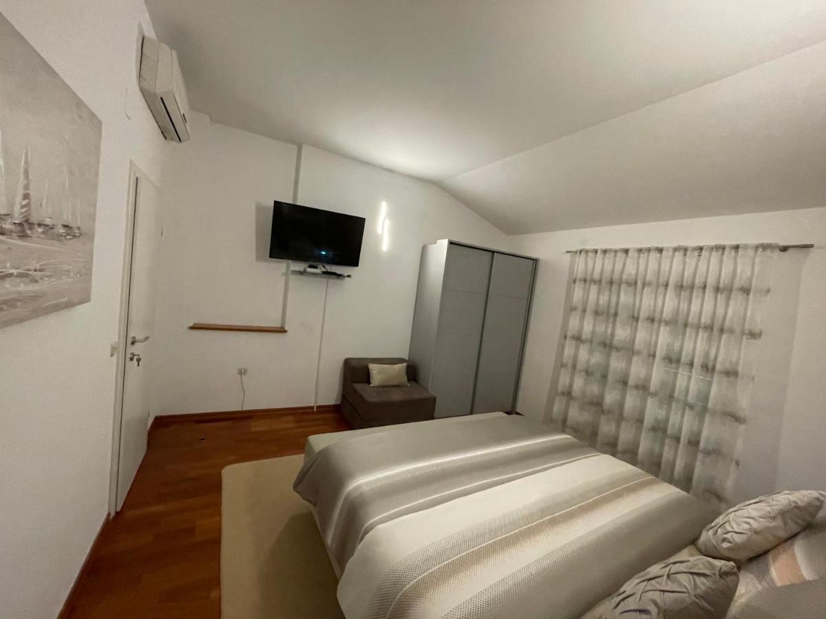 Apartments Ozrenka Tučepi Екстериор снимка