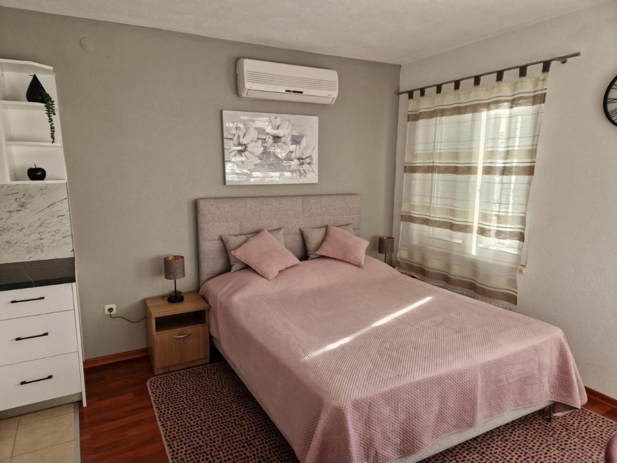 Apartments Ozrenka Tučepi Екстериор снимка